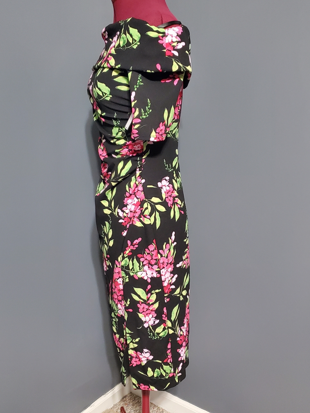 NWT Premier Amour Off-Shoulder Black Midi Dress with Pink Floral Print Size 4 - Picture 2 of 7